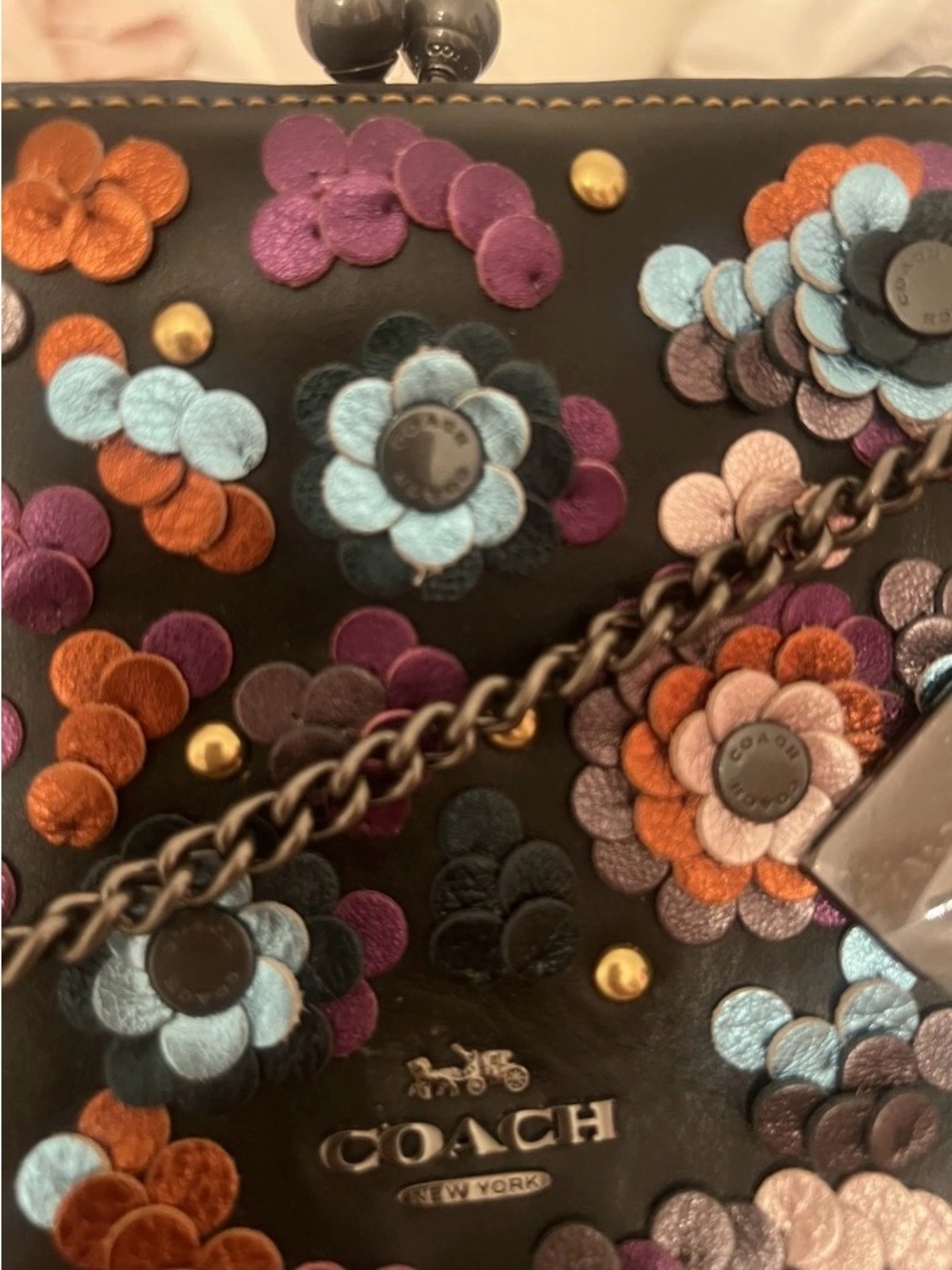 COACH Pearl Kisslock TEA ROSE Floral Leather Sequin Crossbody F80193 NWT - Picture 5 of 16